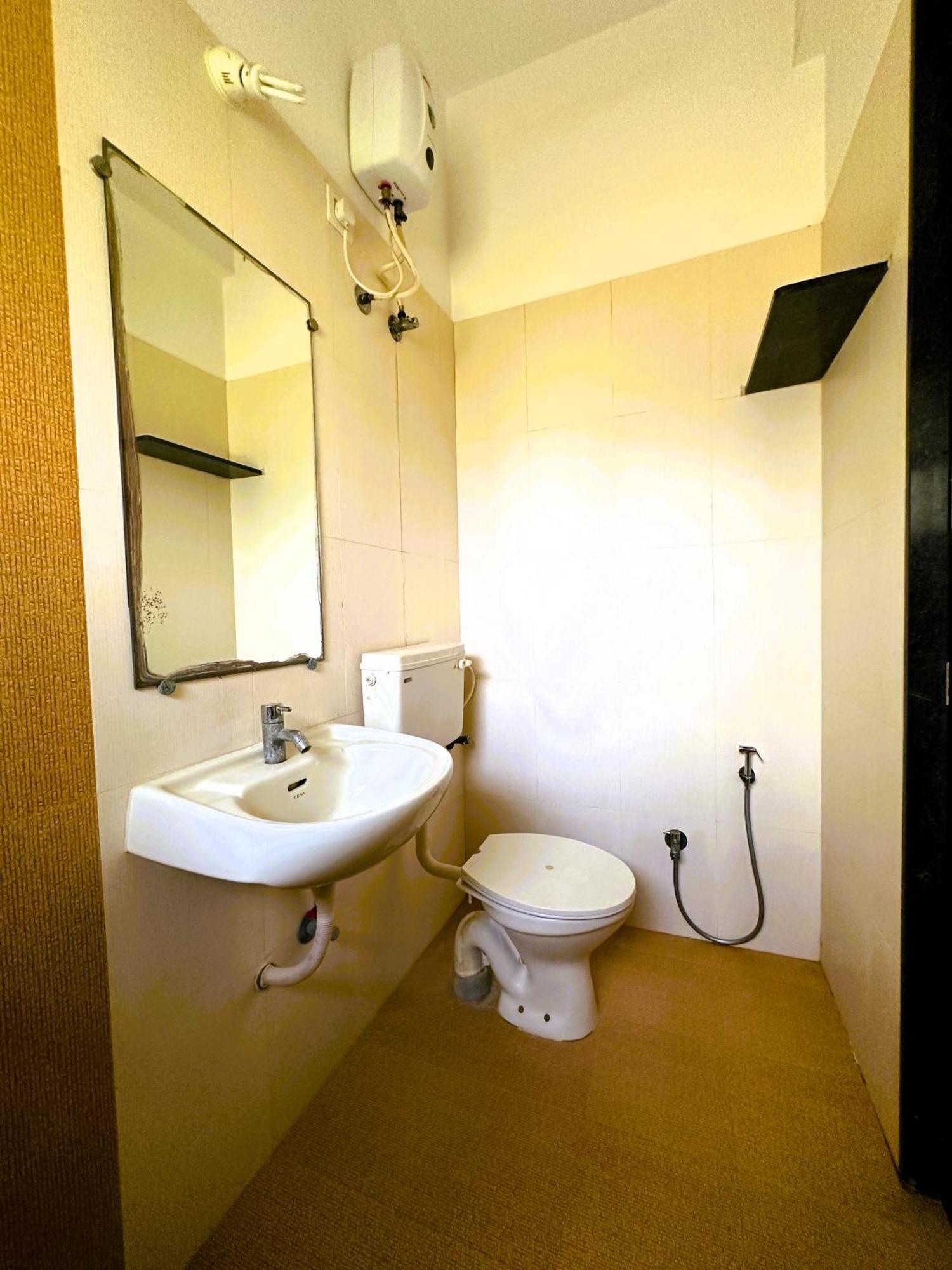 Ranjan Vadi Hotel Bhuj Exterior photo