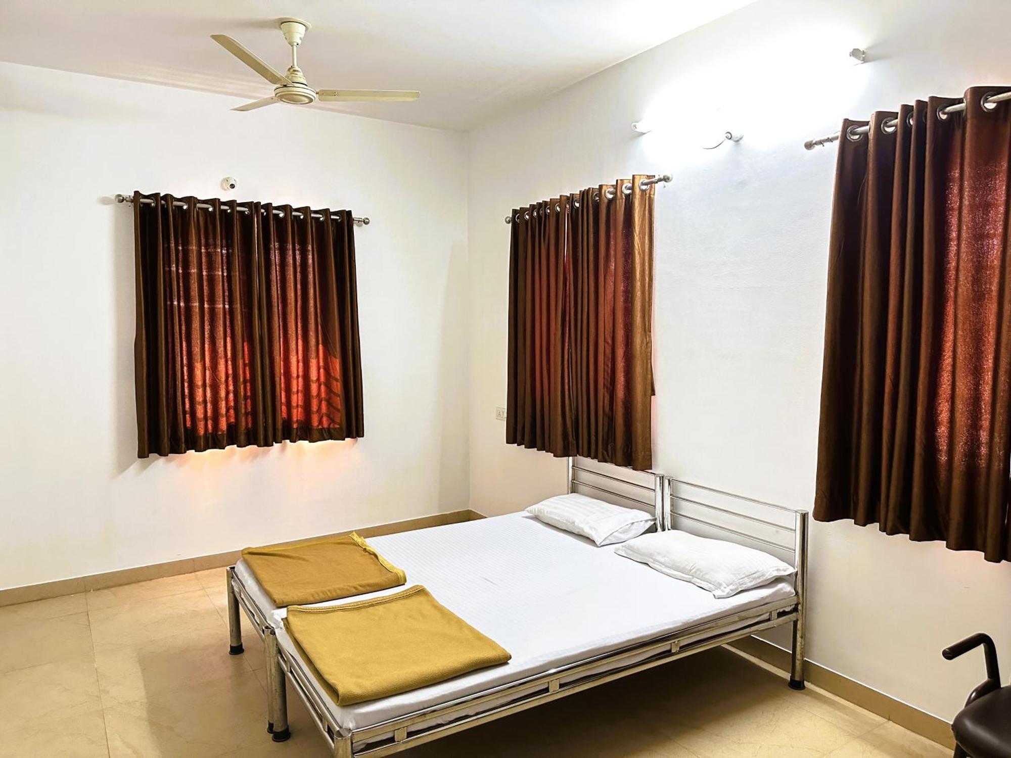 Ranjan Vadi Hotel Bhuj Exterior photo